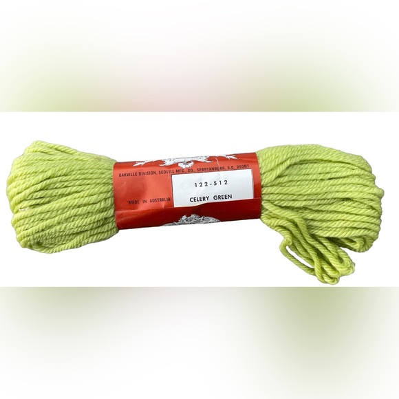 Celery Green VTG NOS Scovill Dritz Luxury 100% Virgin Wool Needlepoint - Picture 3 of 4